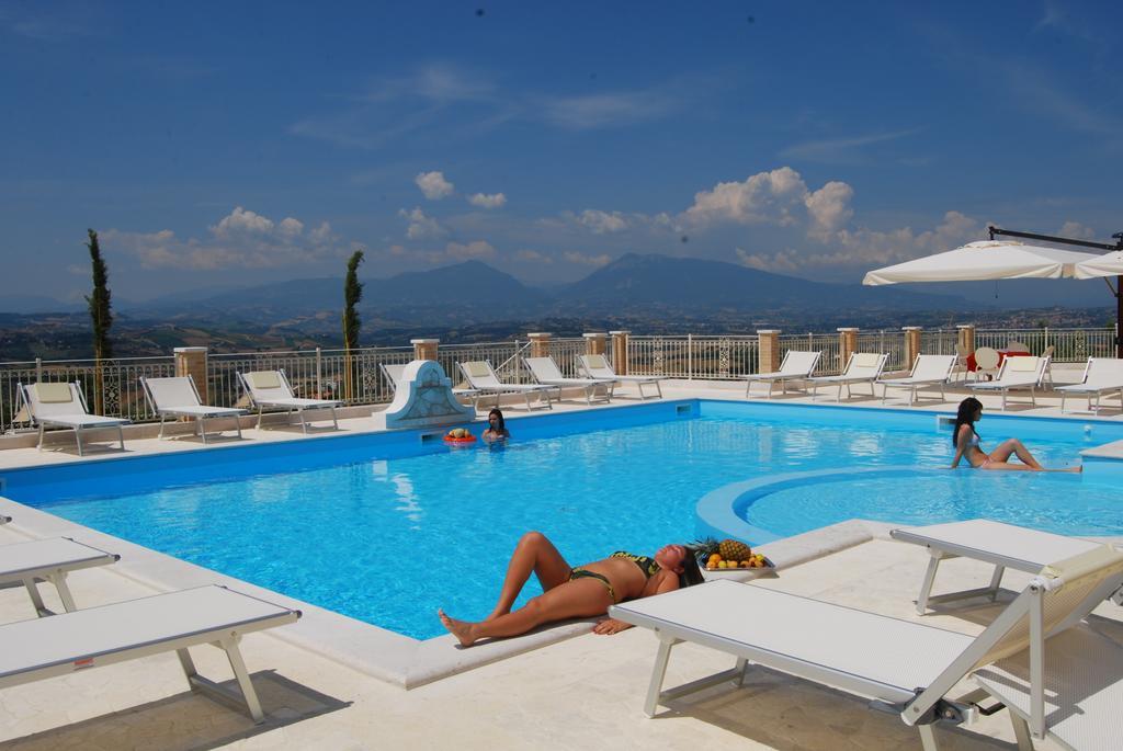 Incantea Resort Tortoreto Exterior photo