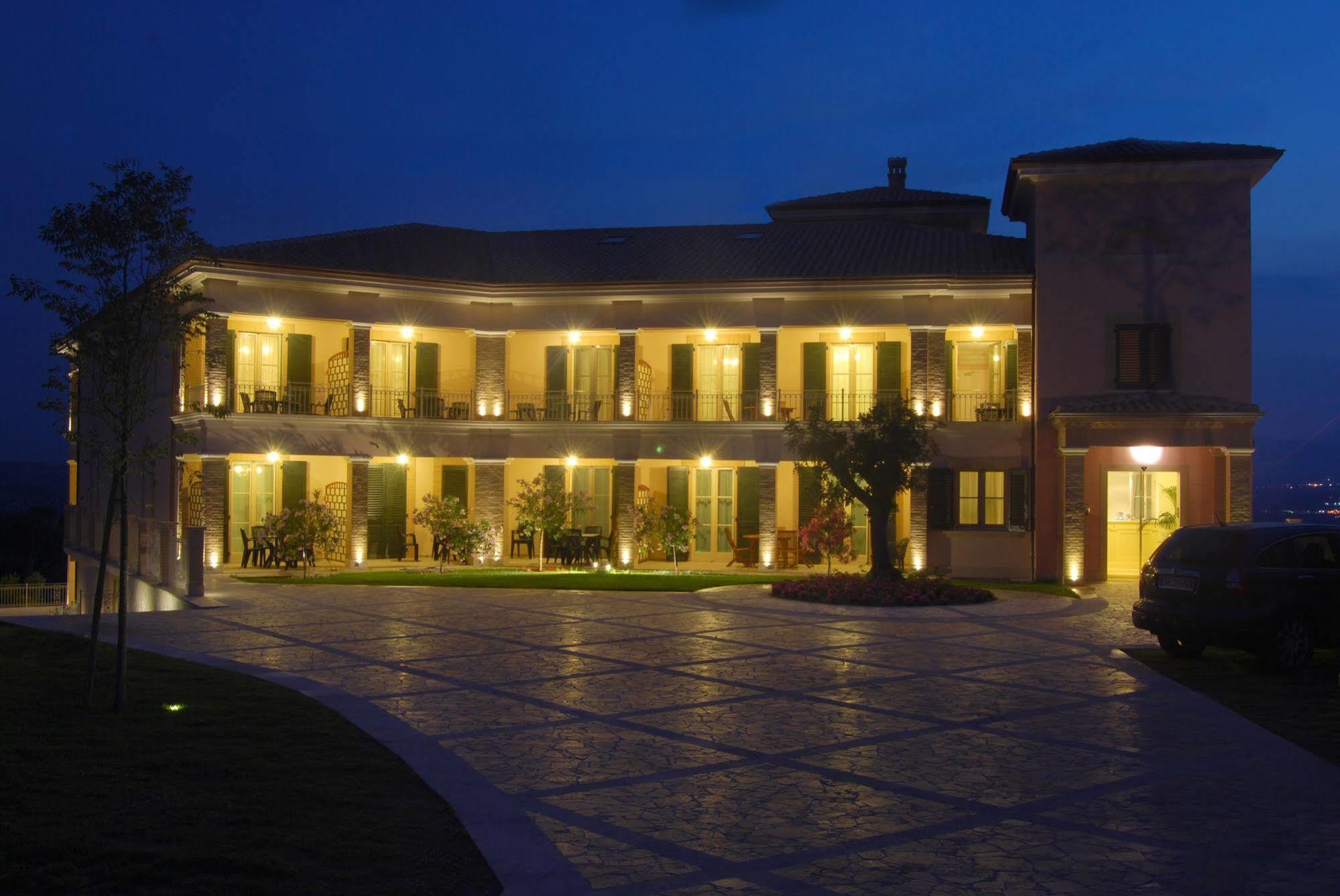 Incantea Resort Tortoreto Exterior photo