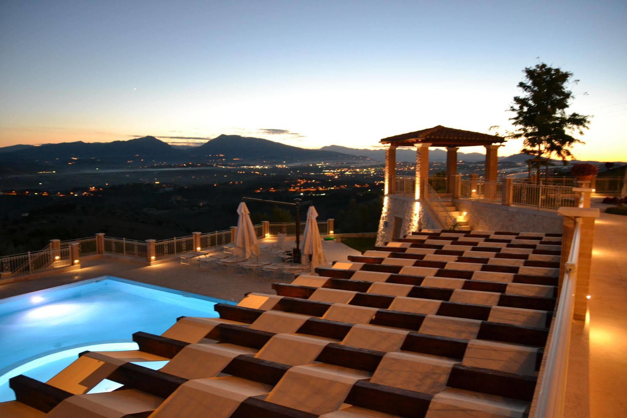 Incantea Resort Tortoreto Exterior photo