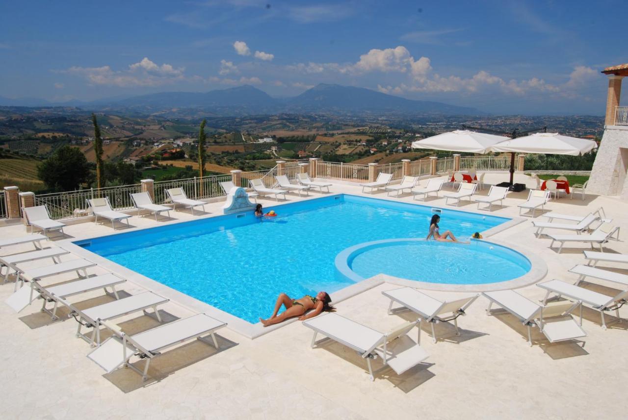 Incantea Resort Tortoreto Exterior photo